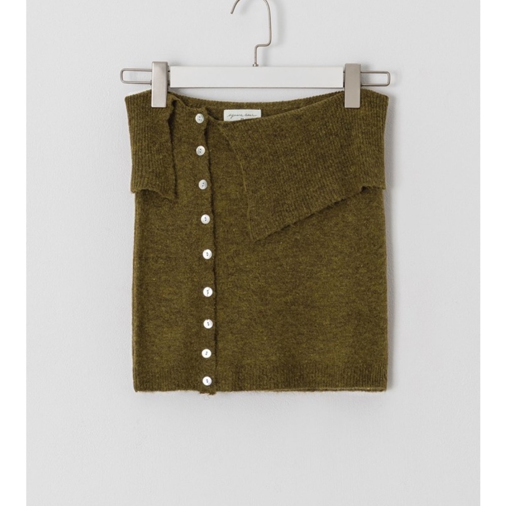 Two way top /mini skirt (never worn ) Amy green color